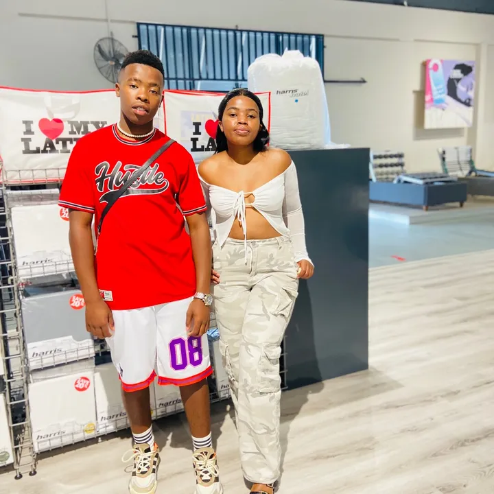 Abulele Mngqongwa🇿🇦