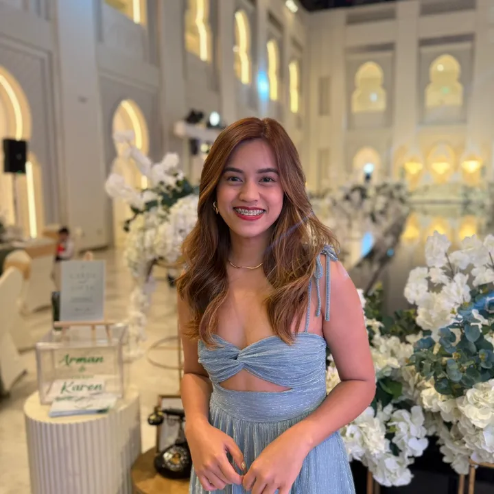 E L L A 🇵🇭🇦🇪🌼