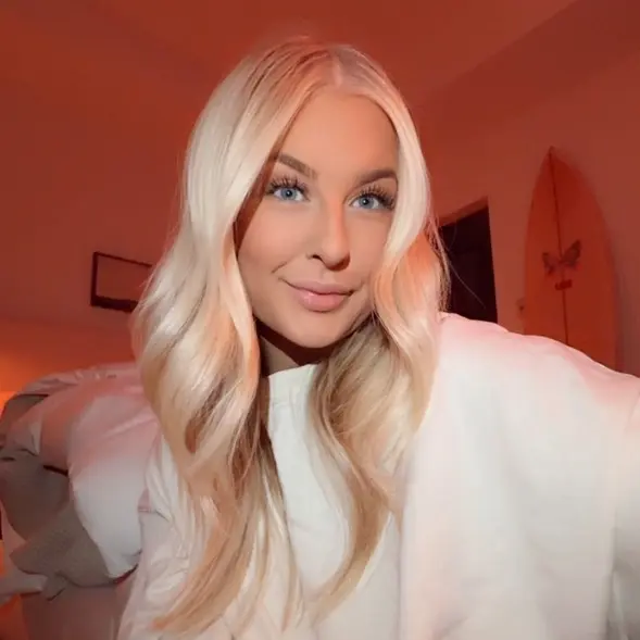 Chloe