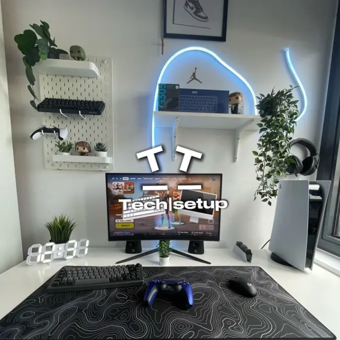 𝕋𝕠𝕥𝕒𝕝𝕪𝕋𝕖𝕔𝕙 ᵗᵗ