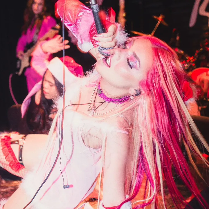 🎤🎀🪩carina🫧💃💖