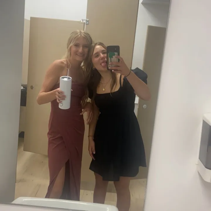 Sadiethebrunette18