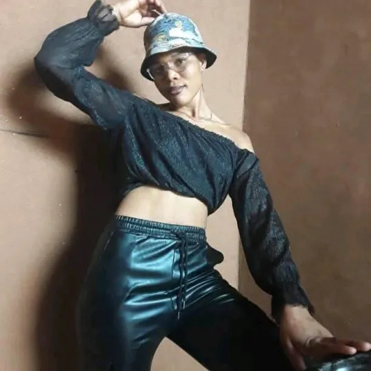 phoebe🎶Z-F🫂😘