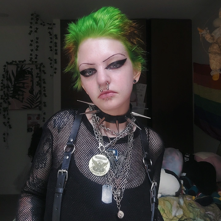 ramone 🩸🤡⛓️