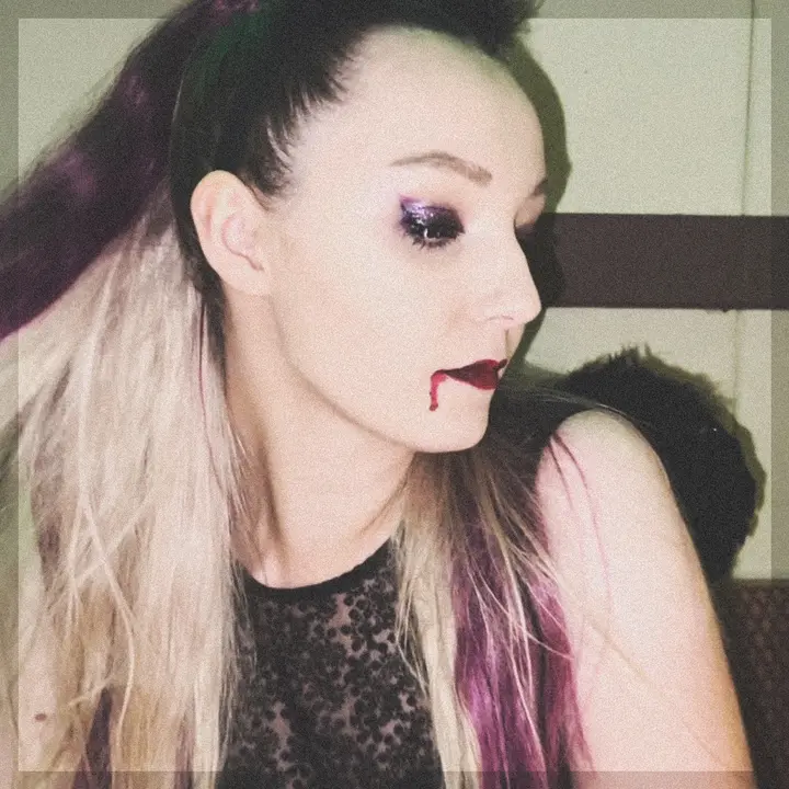 💜LIZZY💜