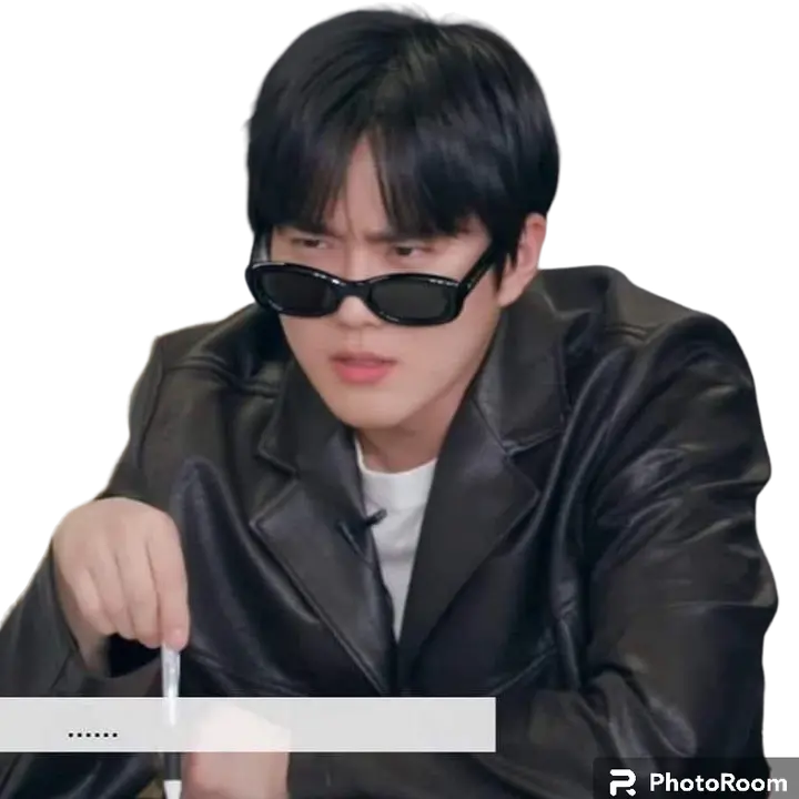 Louder_EXO