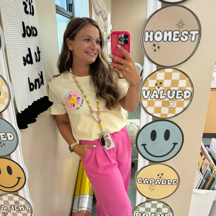 Ms. Holt in Kinder 🫶🏼🌈