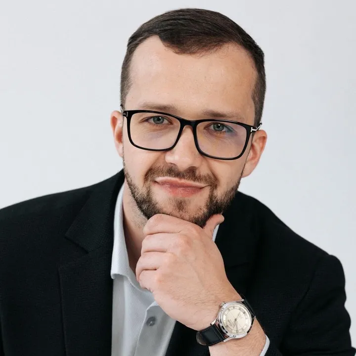 Dawid Kozioł Finansowo Zależni