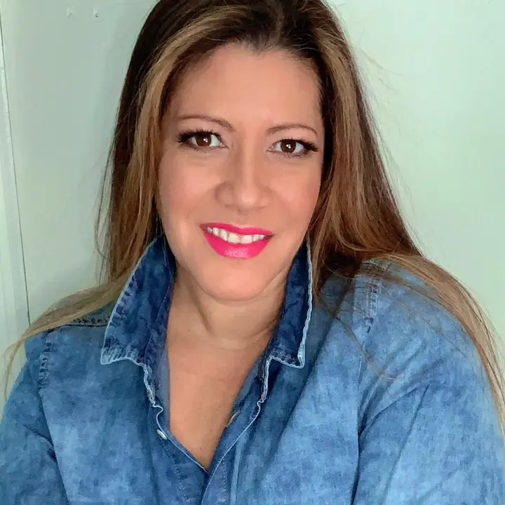 Magda Santiago