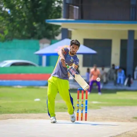 Adnan khan