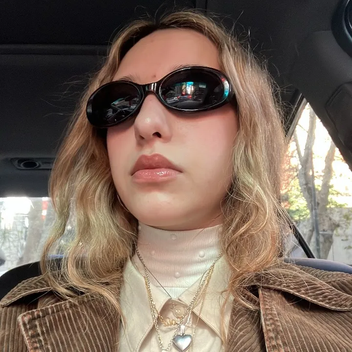lola ⋆౨ৎ˚⟡.•