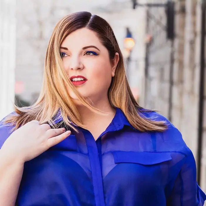 Emily 📌 Plus size fashion