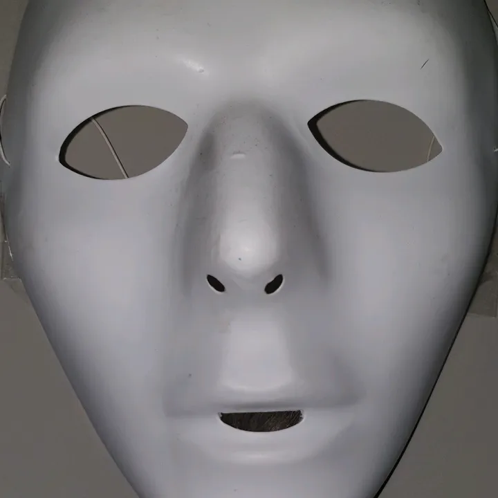 آآلدنيآ زآئلة