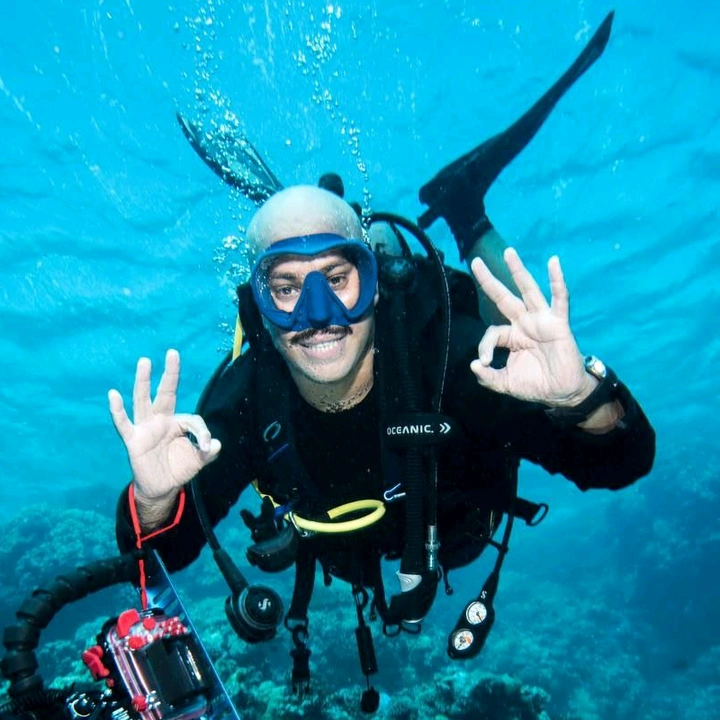 الكابتن ابراهيم فقيه🐋🐬🐳