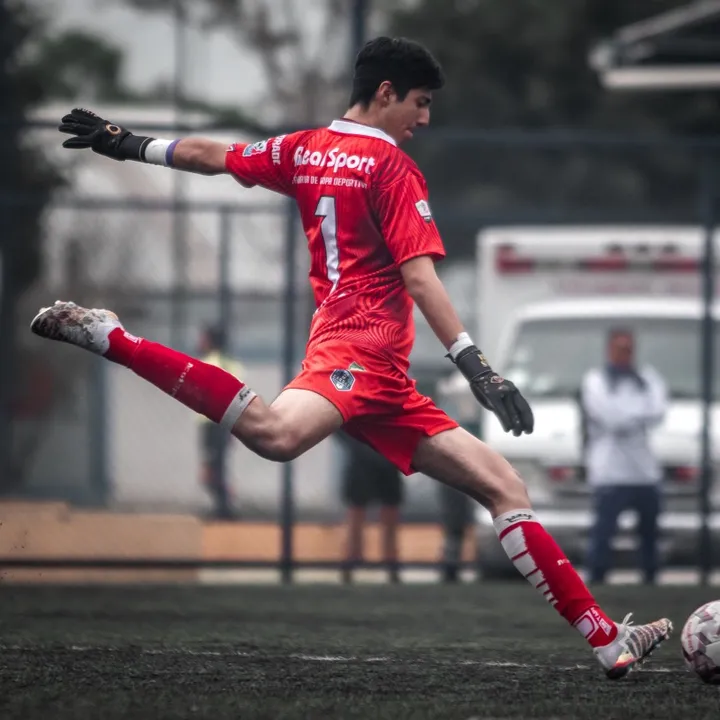 PAVEL LEYVA