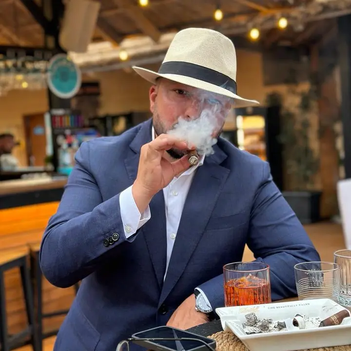 Cigar Connoisseur