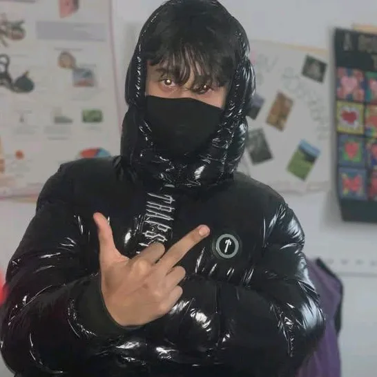 cristi 🥷🏻💎🖤