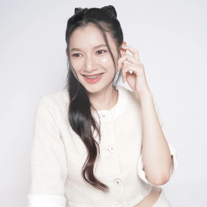 นาตาชา เรืองพิศาล