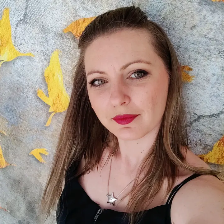 Andreea_🖤_Acolada