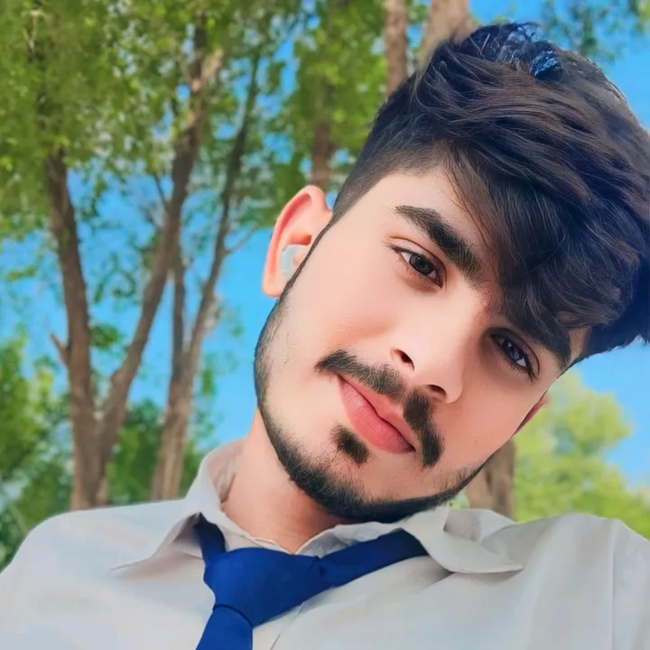 𝙎𝙩𝙪𝙙𝙚𝙣𝙏.  🎓