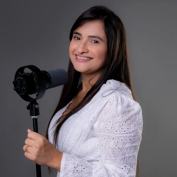 Karina Tavares | Cantora