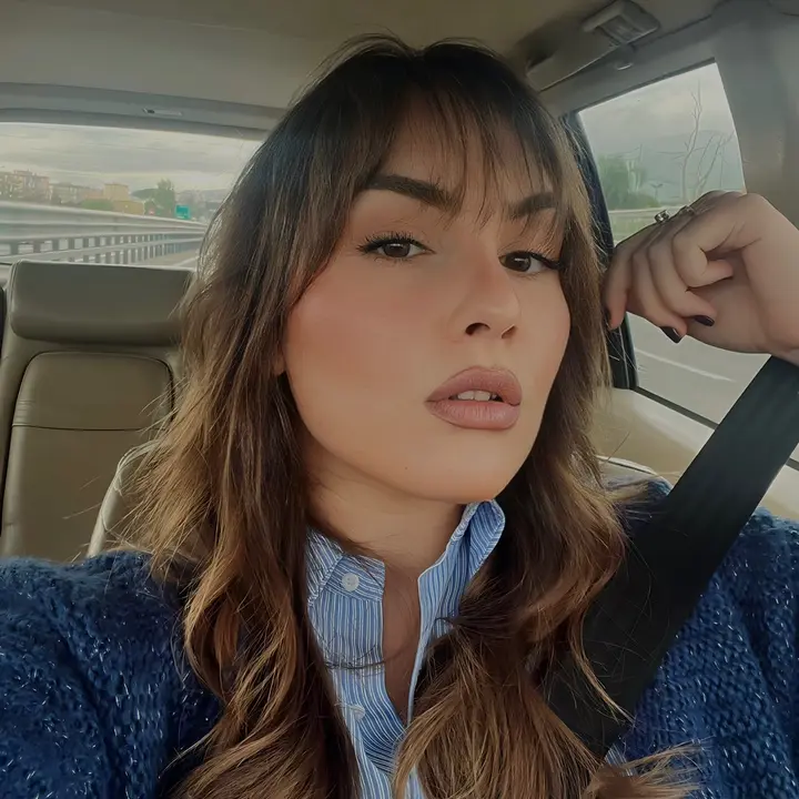 𝐶𝑎𝑟𝑙𝑜𝑡𝑡𝑎 💖
