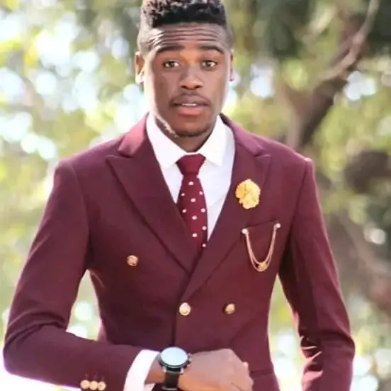 Desmond Drummer Des