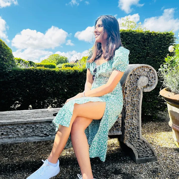 Kavi_Hansika