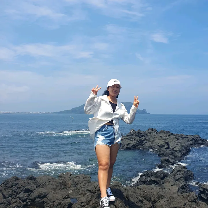 sabeena🦋🇰🇷