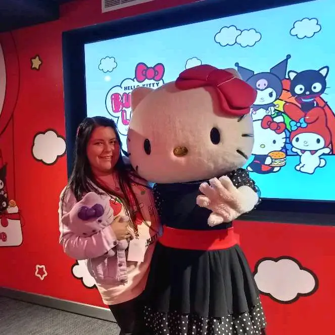 Hello Kitty Morada 💜