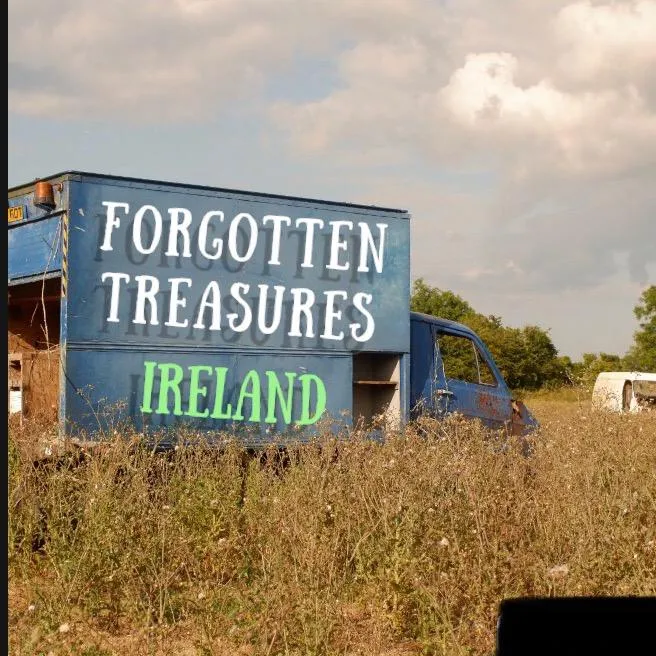 Forgotten Treasures 🏚️🌿