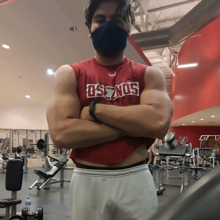 Daniel González P