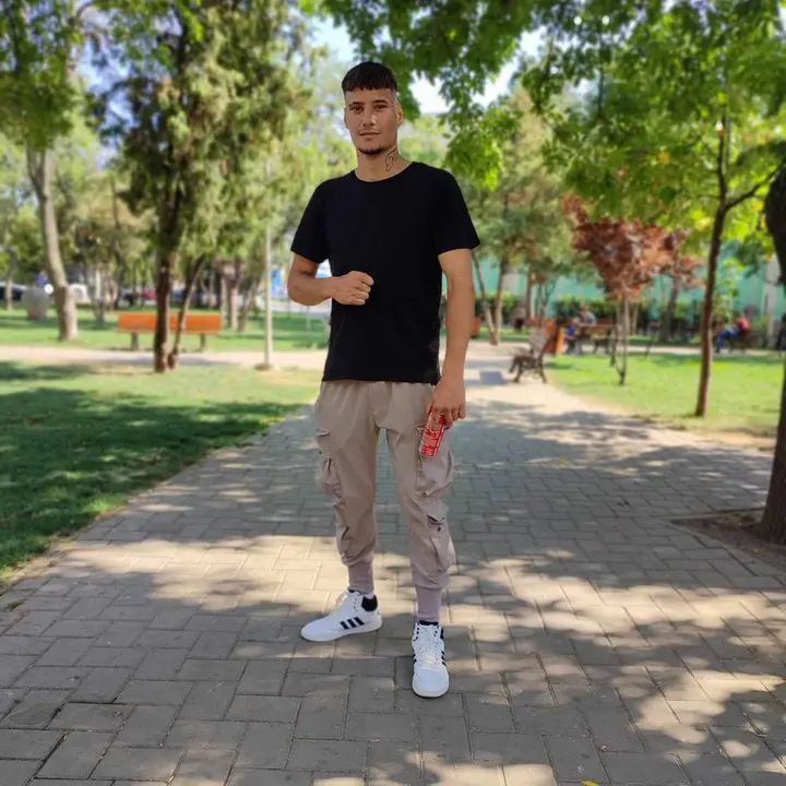 daniel_cosmin.77