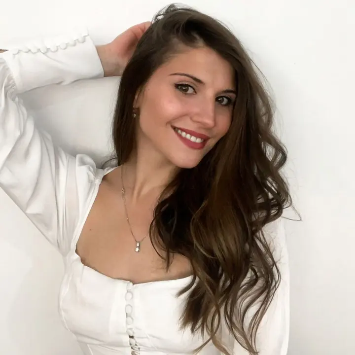 Anastasia Shv