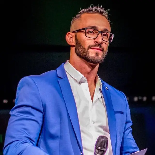 Chris Steiner