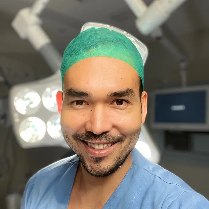 Daniel Sakaki Cir Plástica