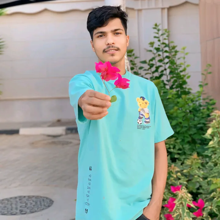 মে সাকিবুল হাসান  দুবাই প্রবাস