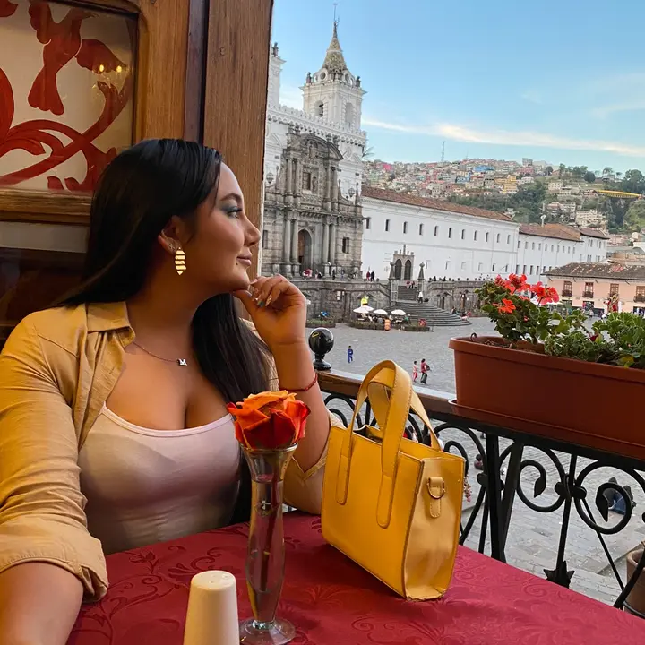 Mishel Chacón 🧚‍♀️