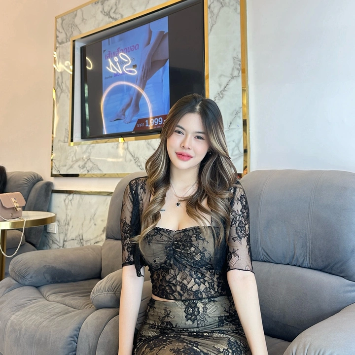 พันซ์ที่ไม่ใช่เพี้ยน