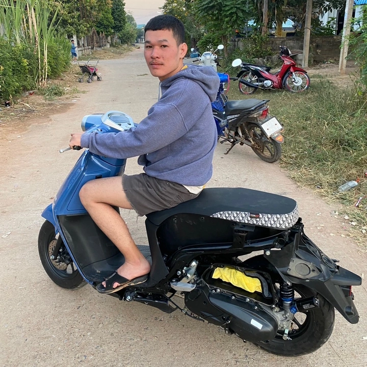 เวฟ อนุชิต