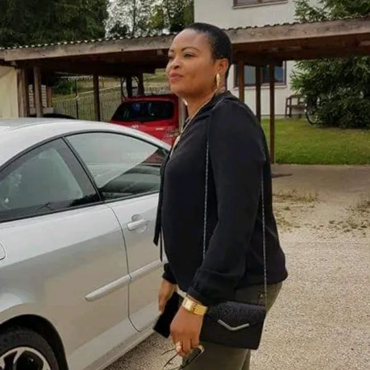 @ladymaris#