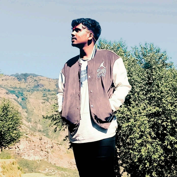 Govinda thakuree🖤👑