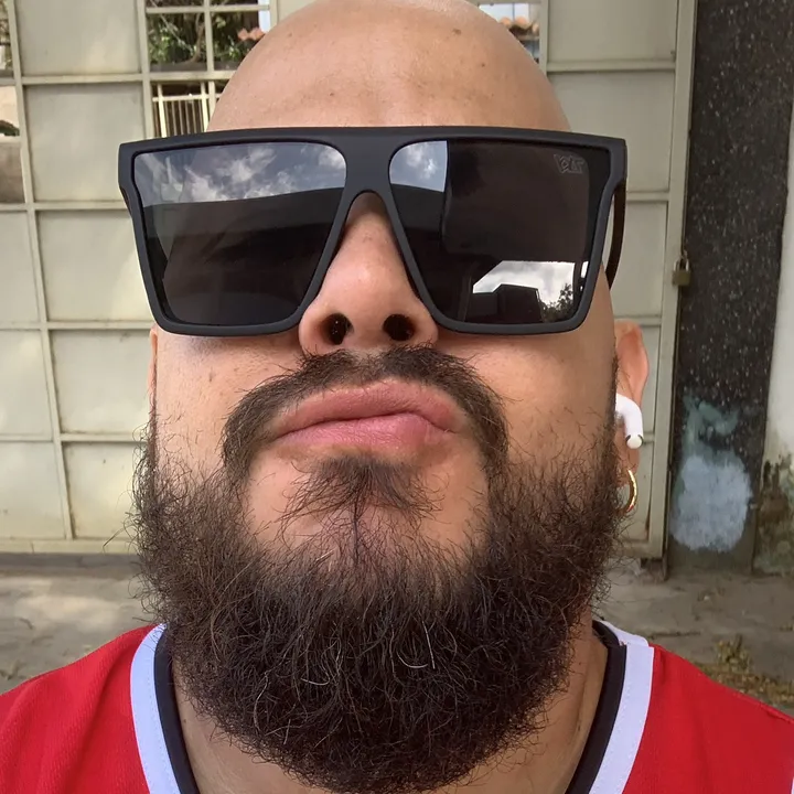 Leocomedia