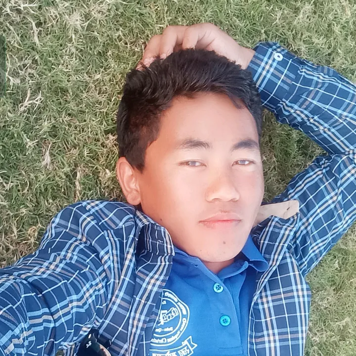 Simon Gurung सिमोन