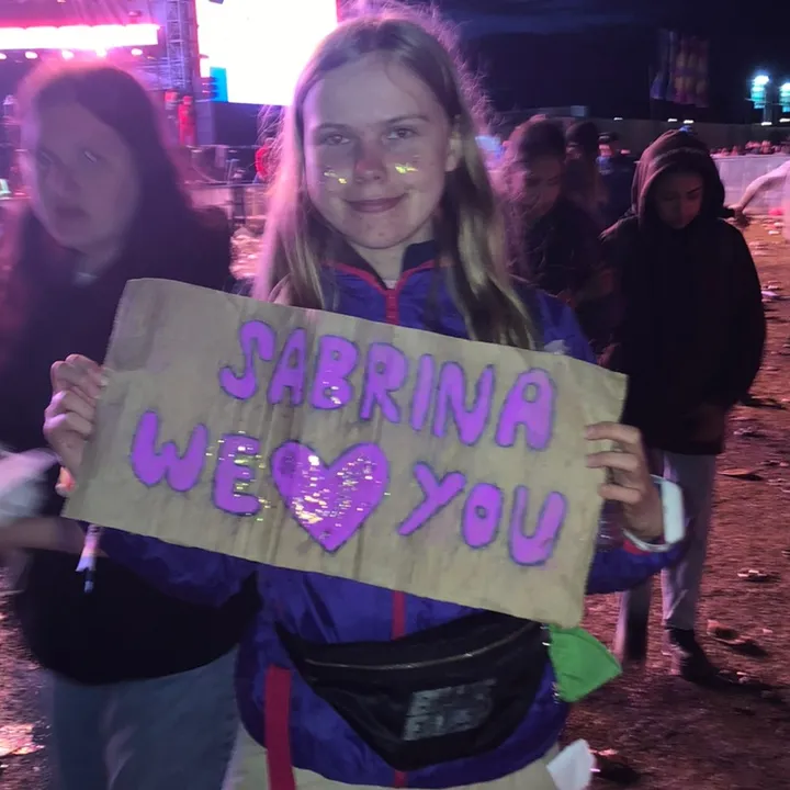 lauren 🏎️🪩🎀🌸