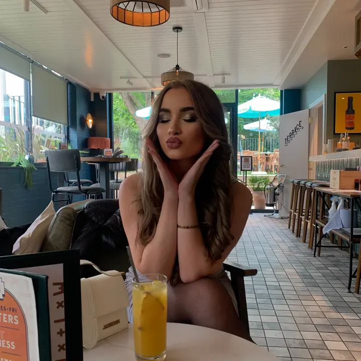 🫶🏼𝑉𝑎𝑛𝑒𝑠𝑠𝑎🫶🏼