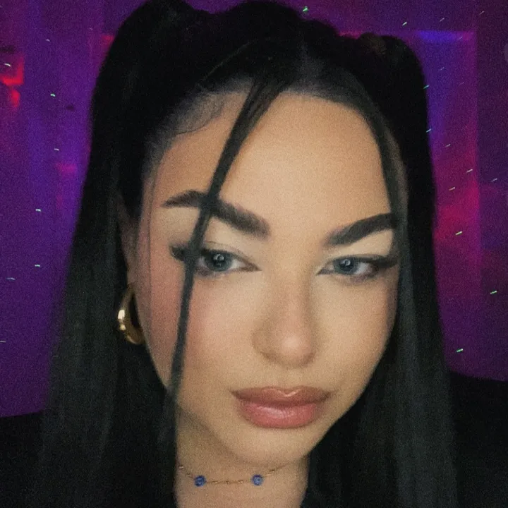 𝑹 𝑰 𝑹 𝑰🐉