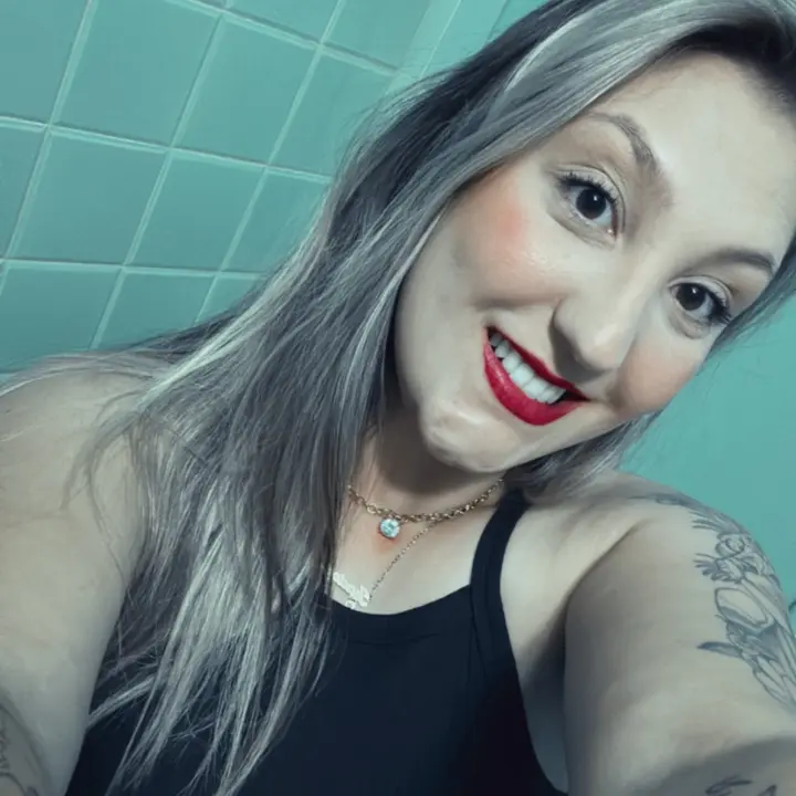 Isadora Pereira