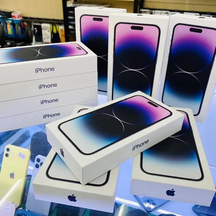 Phones_and_mo