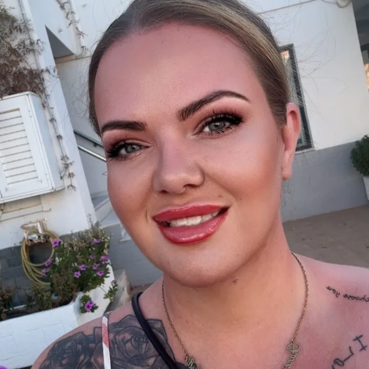 🌷 𝙿𝚊𝚞𝚕𝚊 𝙱𝚛𝚘𝚌𝚔𝚢 🌷